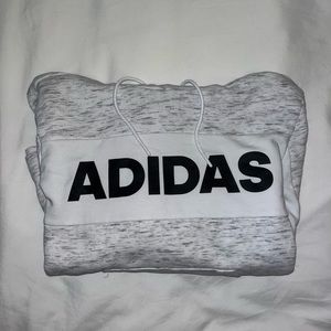 Adidas Sweatshirt